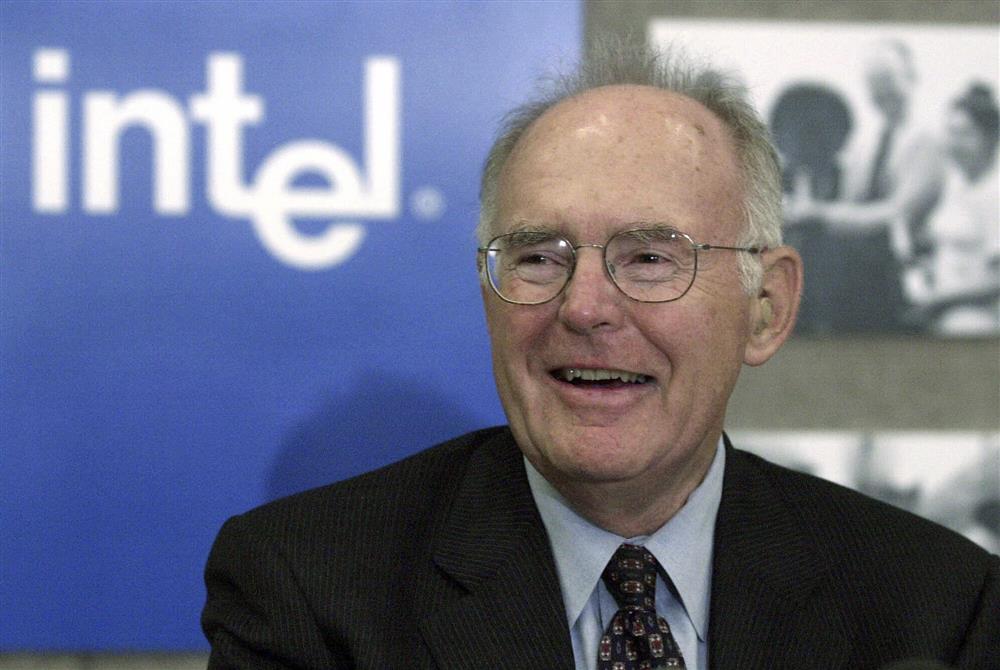 Gordon Moore, nhà đồng sáng lập Intel và cha đẻ của Định luật Moore, vừa qua đời ở tuổi 94