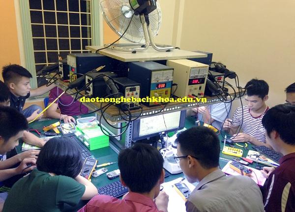 Trung tâm dạy nghề Bách Khoa