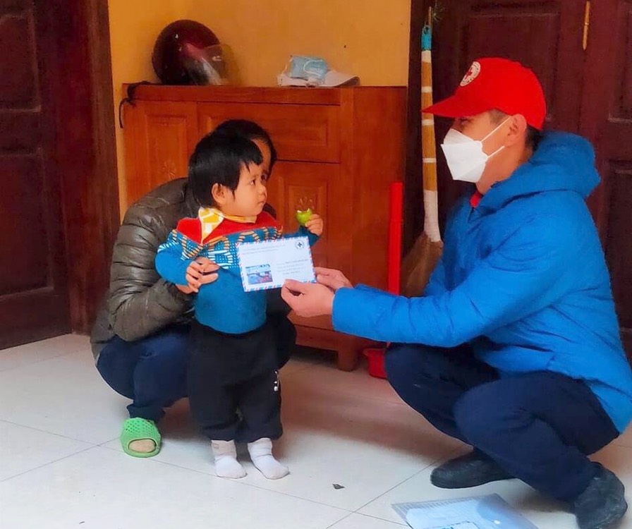 Bắc Ninh: Hội Chữ thập đỏ Tương Giang trao tặng quà Tết, sẻ chia và lan tỏa yêu thương