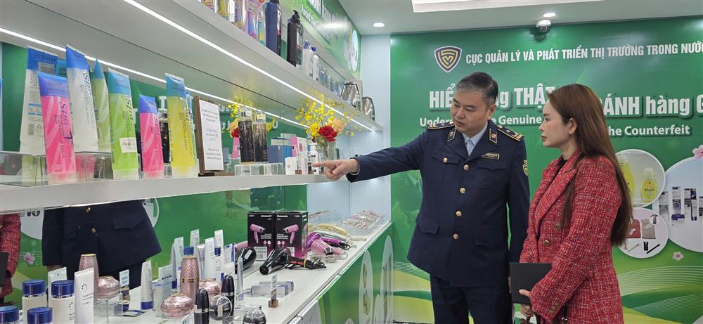 Chung tay chống hàng giả: Phòng trưng bày Hàng thật – Hàng giả mở cửa lần thứ 18