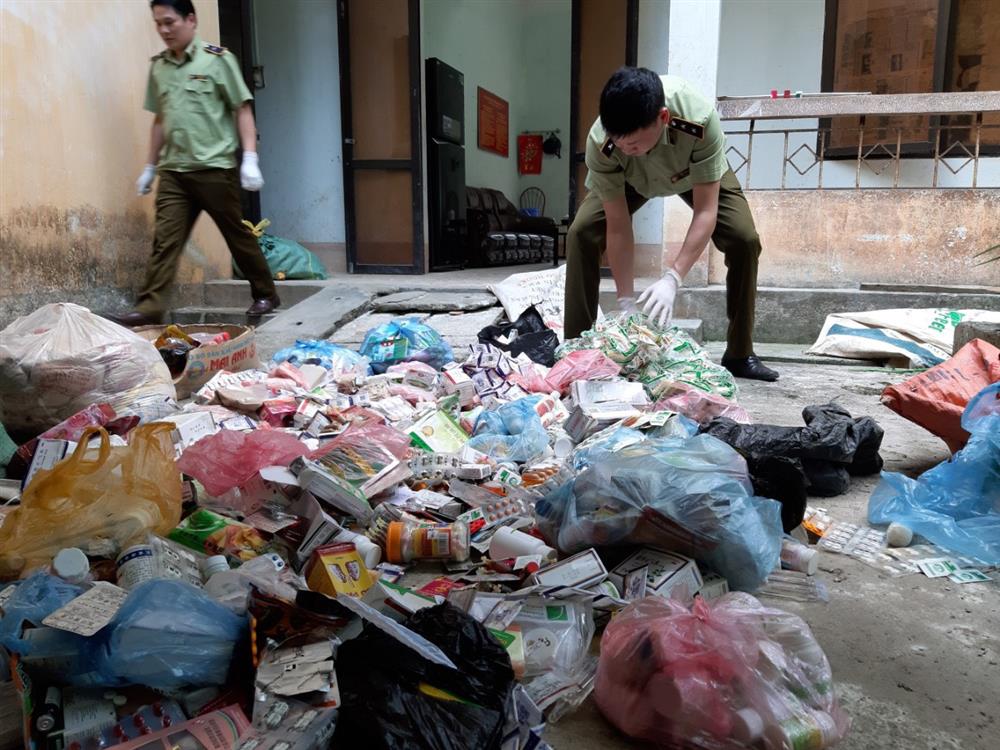 Hà Giang: Bắt giữ gần 300kg thuốc bảo vệ thực vật không rõ nguồn gốc
