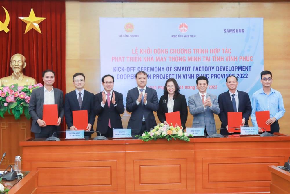 Samsung Việt Nam chính thức khởi động dự án hợp tác phát triển nhà máy thông minh tại 5 tỉnh