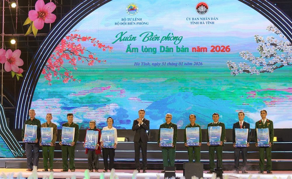 Hà Tĩnh: Xuân Biên phòng lan tỏa nghĩa tình quân – dân nơi biên giới