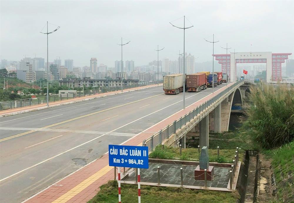 Hai cây cầu kết nối biên giới mở không gian phát triển cho kinh tế cửa khẩu Móng Cái