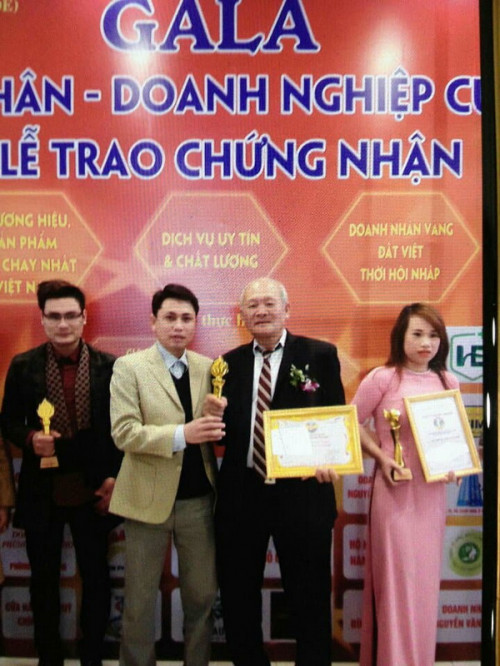 https://kinhdoanhvabienmau.vn/images/companies/hhth005/%E1%BA%A3nh%20%C4%91%C6%A1n%20v%E1%BB%8B/%E1%BA%A3nh%20th%C3%A1ng%2010/43107617_1903659079728266_6439485814542958592_n.png