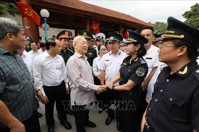 Tổng Bí thư Nguyễn Phú Trọng thăm Cửa khẩu Quốc tế Hữu Nghị