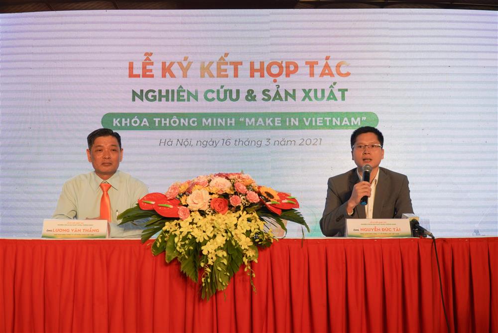 Khóa Việt-Tiệp và Nhà thông minh Lumi bắt tay sản xuất Khóa thông minh “Make in Việt Nam”