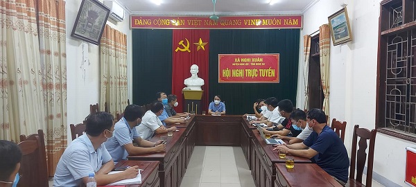 Nghệ An: Sở y tế họp khẩn trong đêm với hai huyện, thị vì xuất hiện 9 ca dương tính Covid-19 mới trong cộng đồng.