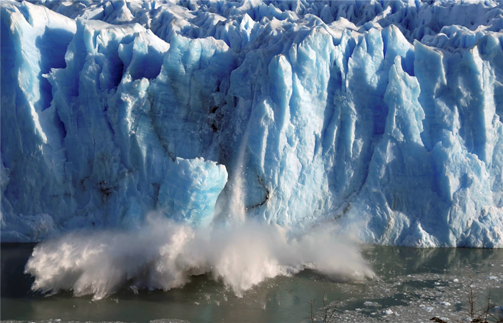 Virus bị nhốt trong các sông băng có thể tái sinh