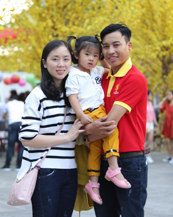 Anh Mạnh lần đầu đưa người vợ Tiền Giang cùng con gái về Thanh Hóa đón Tết.