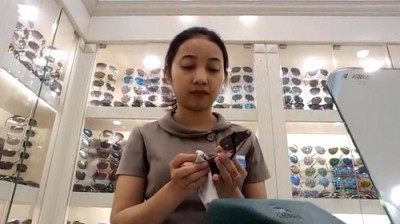 Thị trường kính mắt 'vàng thau lẫn lộn': Kính mắt Quang Hưng thừa nhận bán hàng Trung Quốc