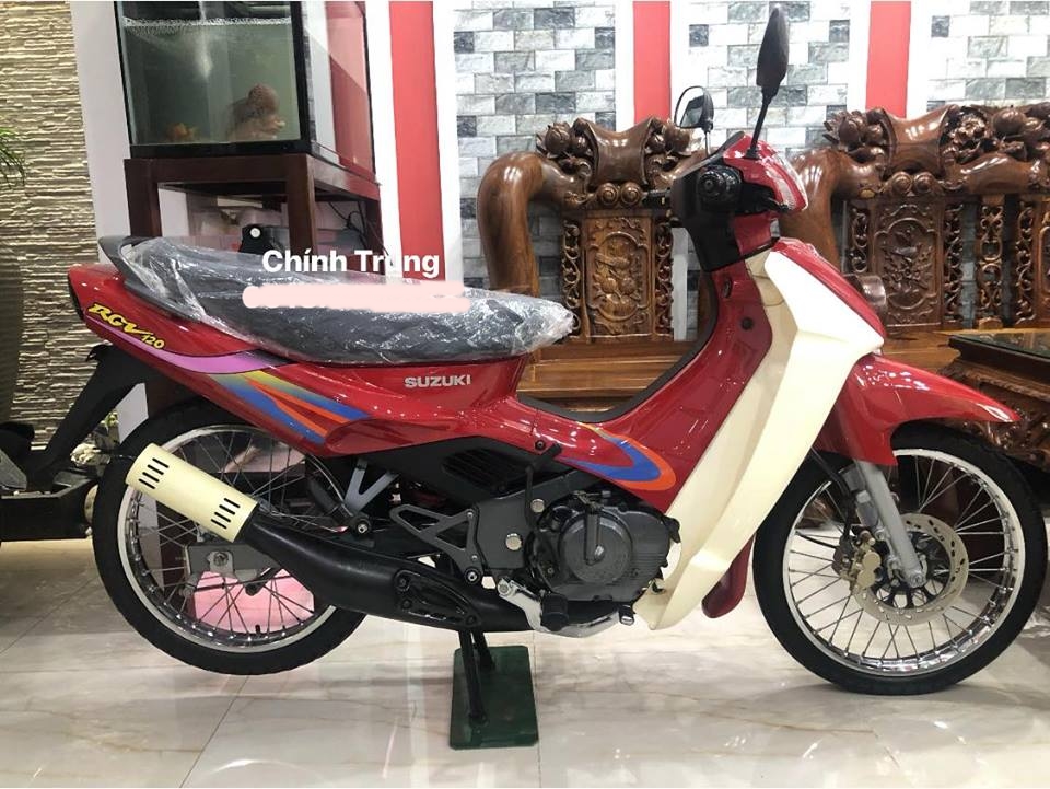 'Hét giá' 1 tỷ đồng tại Việt Nam, xe máy Suzuki RGV 120 có gì đặc biệt?