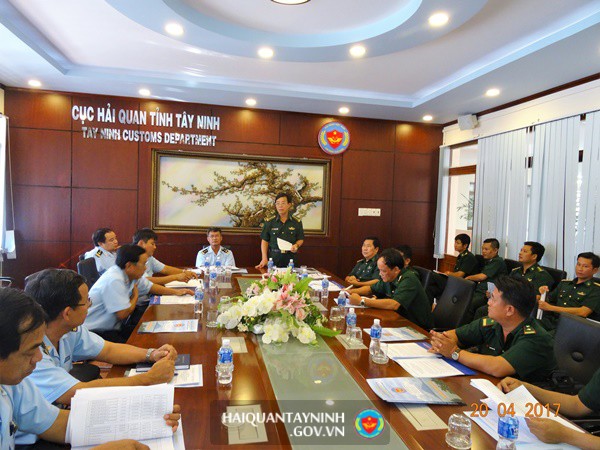 Tây Ninh: Hải quan và Biên phòng giám sát chặt hàng hóa XNK và hàng quá cảnh