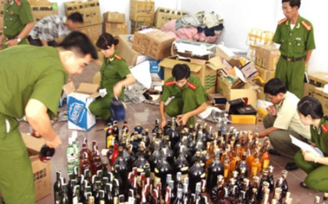 TP Hồ Chí Minh: Triệt phá dây chuyền sản xuất rượu giả