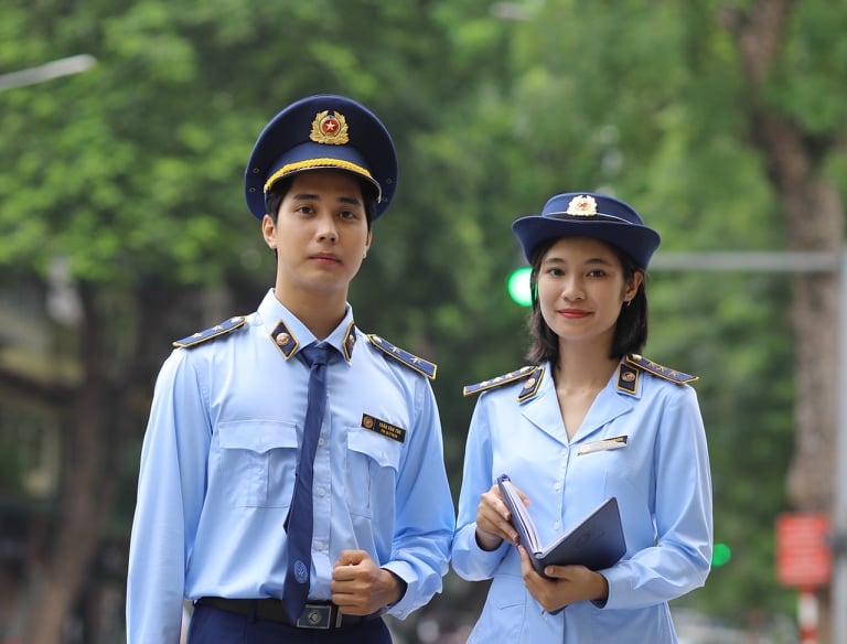 Lực lượng Quản lý thị trường thay đổi trang phục ngành