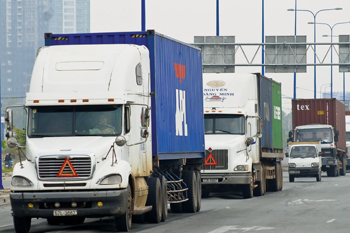 Xử lý các quy định gây khó khăn cho hoạt động sản xuất kinh doanh, lưu thông hàng hóa