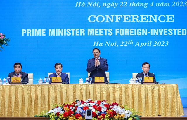 Thủ Tướng Phạm Minh Chính chủ trì Hội nghị gặp mặt các nhà đầu tư nước ngoài