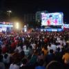 Hàng nghìn CĐV “cháy hết mình” trên phố đi bộ cổ vũ cho U23 Việt Nam